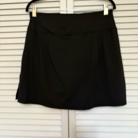 Black Athletic Skort - Picture 2 of 3
